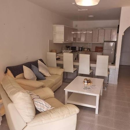 Casa Gales: Relax Next To The Sea Apartment For Families Corralejo Buitenkant foto
